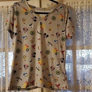 Disneyland 2020 Character Tee Shirt Size XL